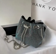 FASHIONABLE WOMENS AND GIRLS PEARL BEADED PARTI SLING BAG LATEST BAG 